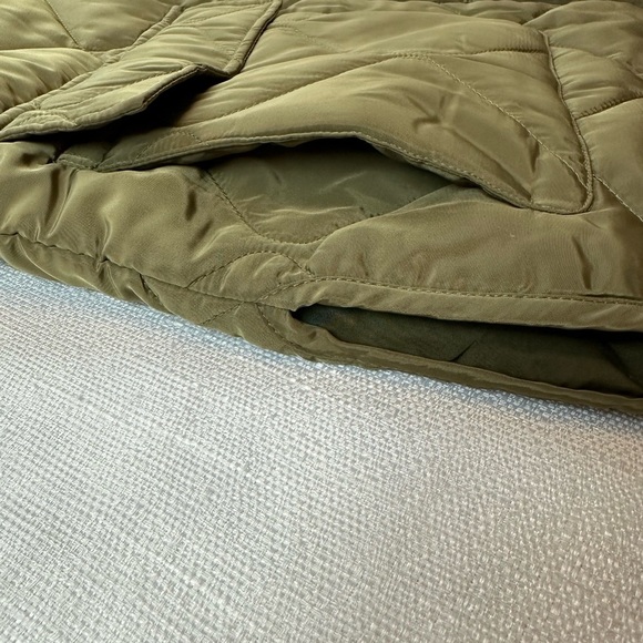 Lucky Brand Green Puffer Jacket with Quilted Design - Picture 8 of 13